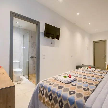 Apartment Linda Platanias